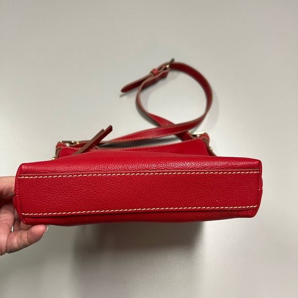 Dooney & Bourke Red Pebble Leather Letter Carrier Bag - Picture 15 of 16